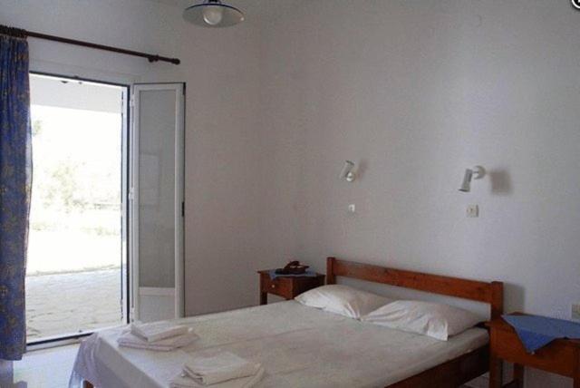 Amfitrion Hotel Vari  ห้อง รูปภาพ